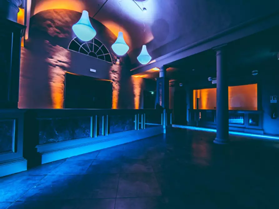 Immagine 5 di Attività commerciale in vendita  in VIA DEI SERRAGLI a Firenze