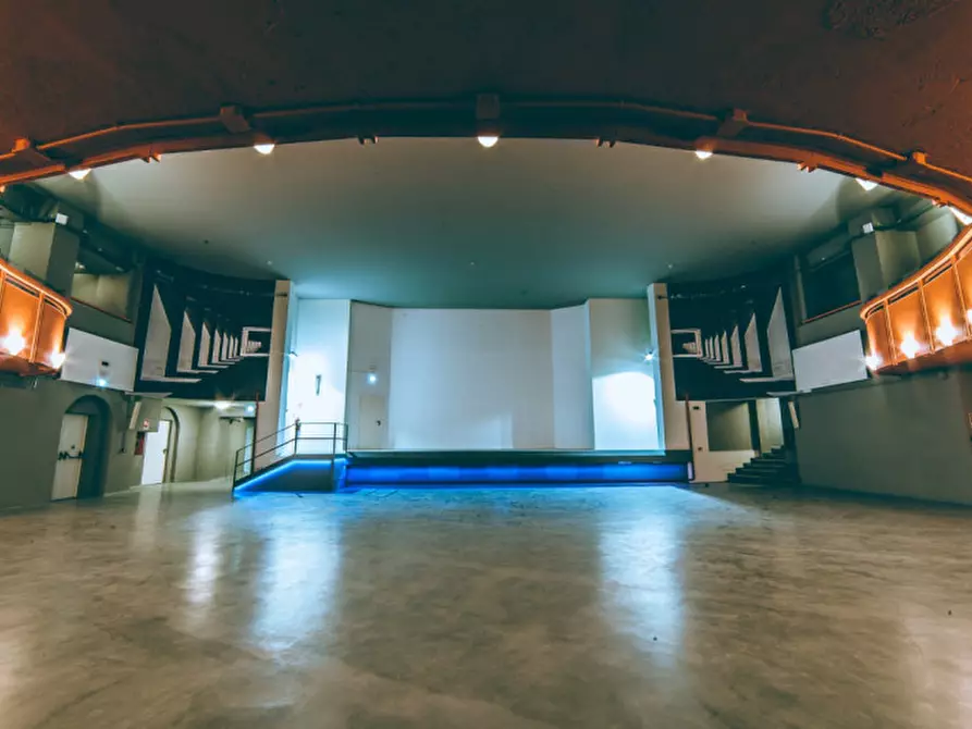 Immagine 8 di Attività commerciale in vendita  in VIA DEI SERRAGLI a Firenze