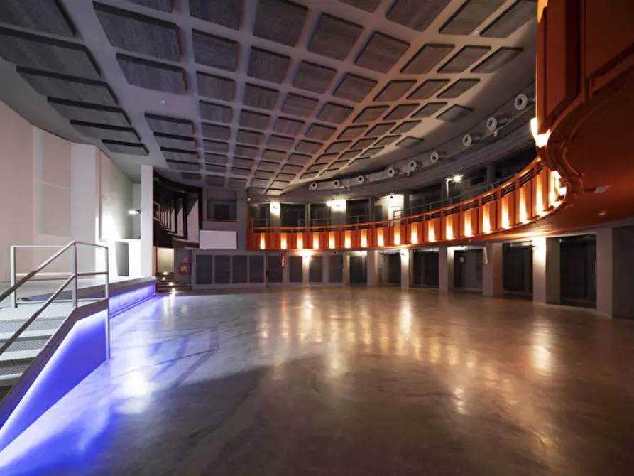 Immagine 12 di Attività commerciale in vendita  in VIA DEI SERRAGLI a Firenze