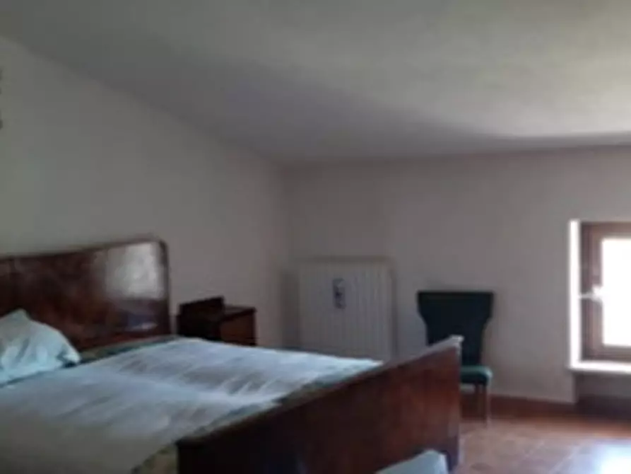 Immagine 10 di Palazzo in vendita  in LOCALITÀ MOIE a Caprino Veronese