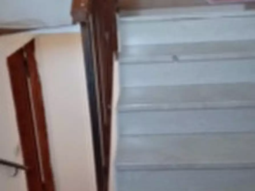 Immagine 16 di Palazzo in vendita  in LOCALITÀ MOIE a Caprino Veronese