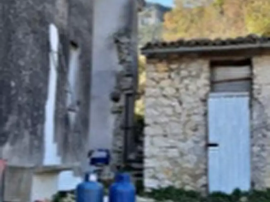 Immagine 19 di Palazzo in vendita  in LOCALITÀ MOIE a Caprino Veronese