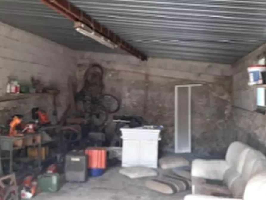 Immagine 22 di Palazzo in vendita  in LOCALITÀ MOIE a Caprino Veronese