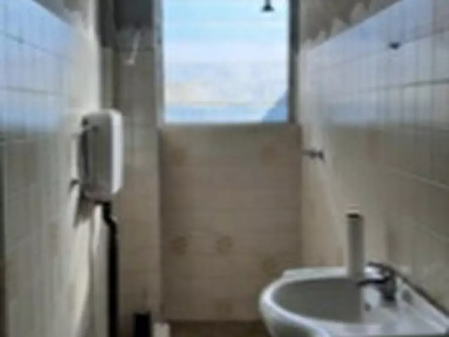 Immagine 30 di Palazzo in vendita  in LOCALITÀ MOIE a Caprino Veronese