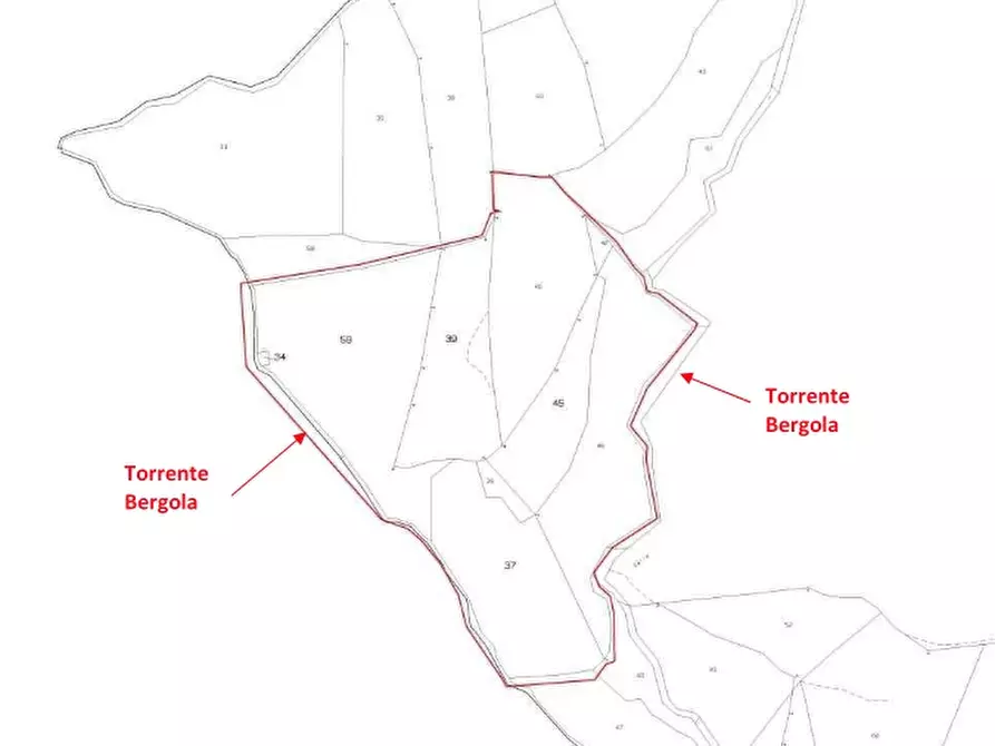 Immagine 45 di Palazzo in vendita  in LOCALITÀ MOIE a Caprino Veronese