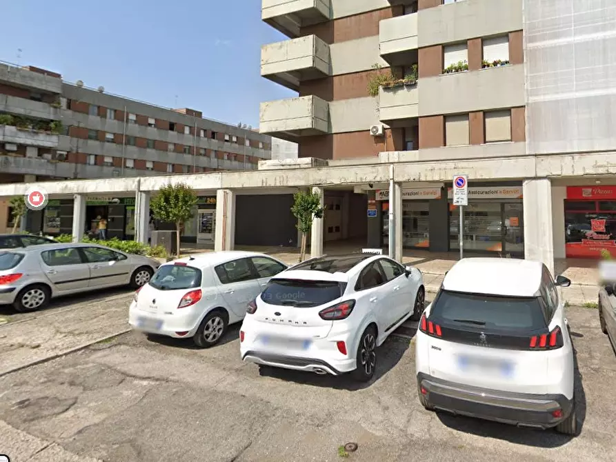 Immagine 1 di Negozio in vendita  in Viale Viareggio, 46 a Spinea