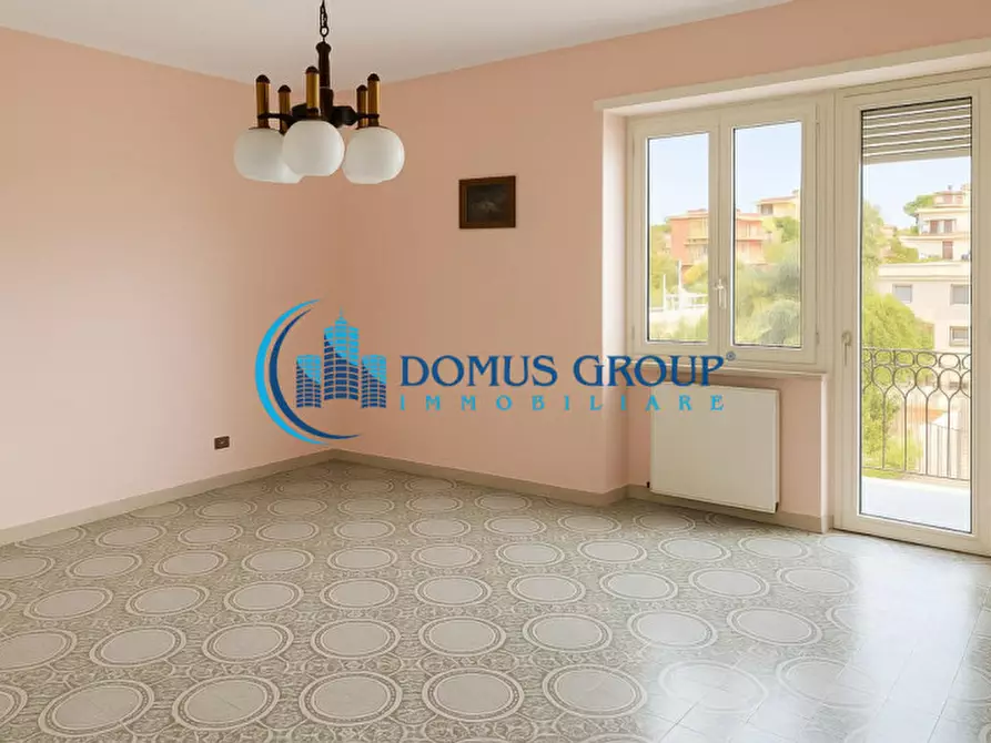 Immagine 1 di Appartamento in vendita  in Via Moncrivello a Roma