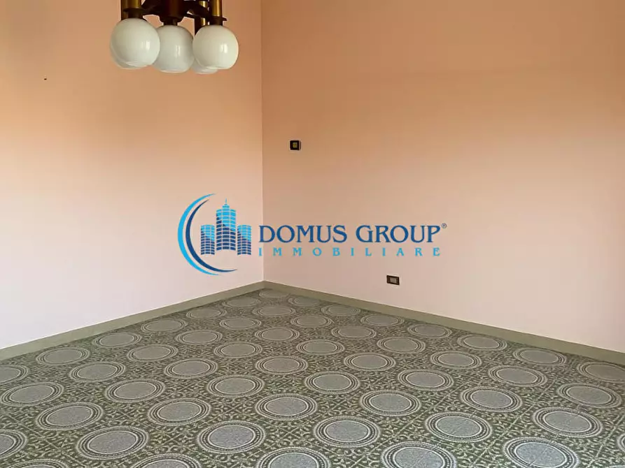 Immagine 3 di Appartamento in vendita  in Via Moncrivello a Roma