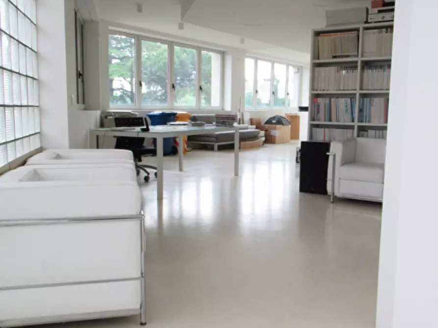 Immagine 2 di Ufficio in affitto  in via fonderia a Treviso