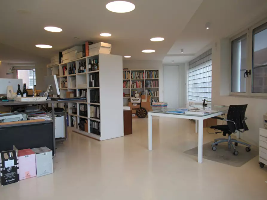 Immagine 8 di Ufficio in affitto  in via fonderia a Treviso