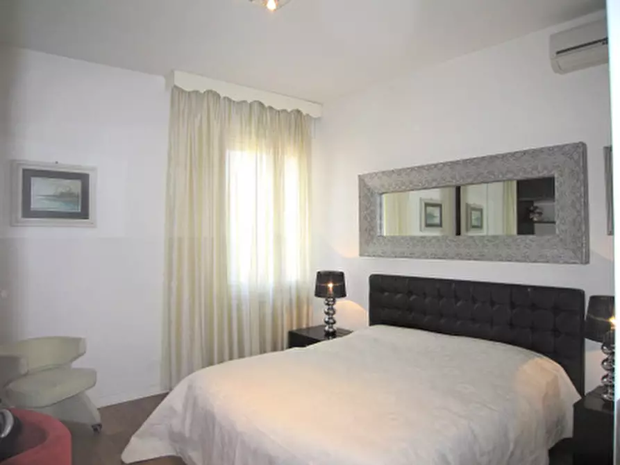 Immagine 16 di Appartamento in affitto  in Viale Alessandro Tassoni a Modena