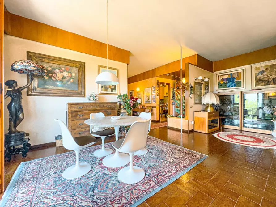 Immagine 3 di Villa in vendita  in via verbano 8 a Paruzzaro