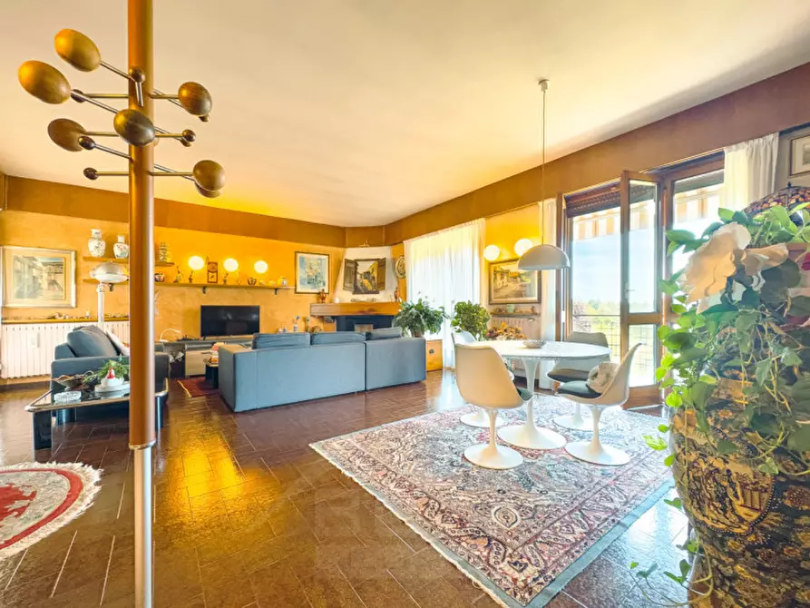 Immagine 9 di Villa in vendita  in via verbano 8 a Paruzzaro