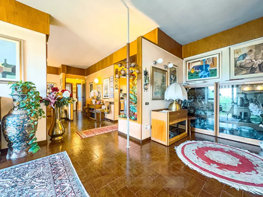 Immagine 14 di Villa in vendita  in via verbano 8 a Paruzzaro