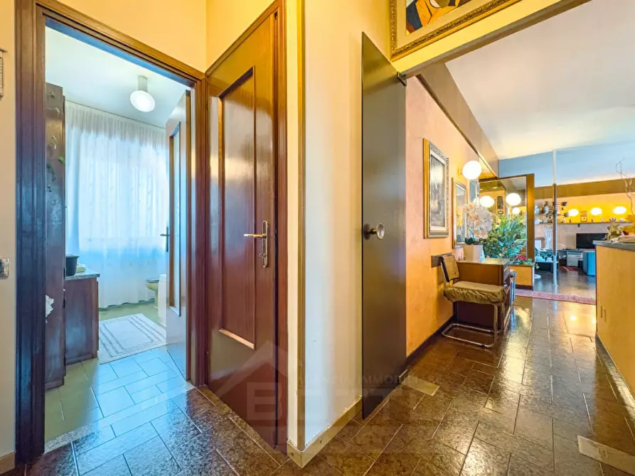 Immagine 25 di Villa in vendita  in via verbano 8 a Paruzzaro