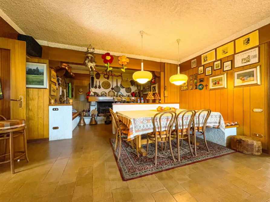 Immagine 27 di Villa in vendita  in via verbano 8 a Paruzzaro