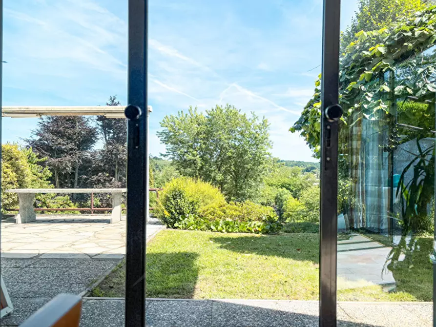 Immagine 35 di Villa in vendita  in via verbano 8 a Paruzzaro