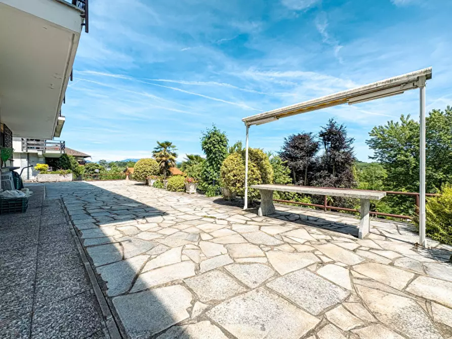 Immagine 36 di Villa in vendita  in via verbano 8 a Paruzzaro