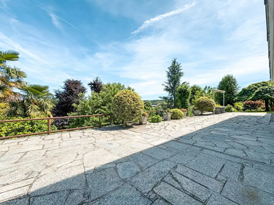 Immagine 45 di Villa in vendita  in via verbano 8 a Paruzzaro