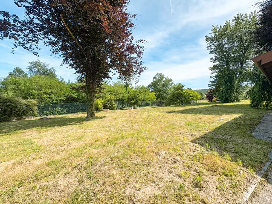 Immagine 46 di Villa in vendita  in via verbano 8 a Paruzzaro