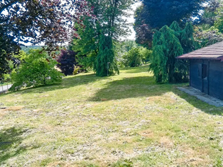 Immagine 49 di Villa in vendita  in via verbano 8 a Paruzzaro