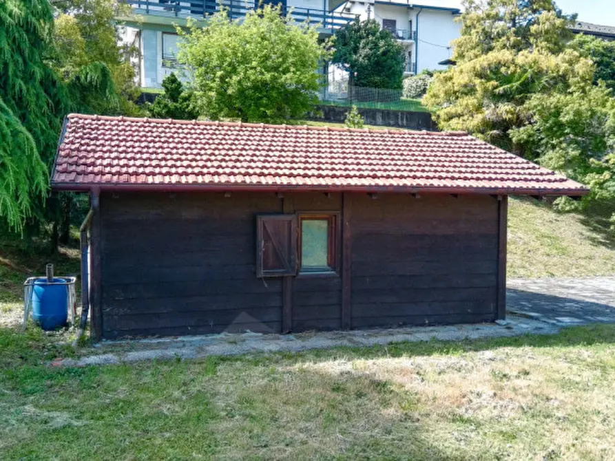 Immagine 52 di Villa in vendita  in via verbano 8 a Paruzzaro