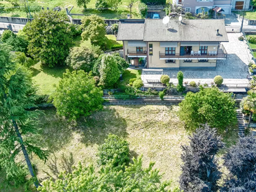 Immagine 54 di Villa in vendita  in via verbano 8 a Paruzzaro