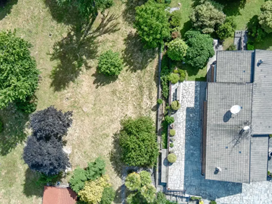 Immagine 57 di Villa in vendita  in via verbano 8 a Paruzzaro