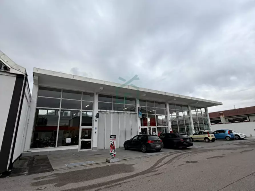 Immagine 17 di Capannone industriale in vendita  in VIA ANGELO MESSEDAGLIA a Verona