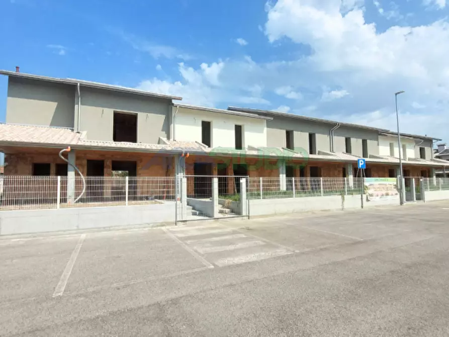 Immagine 26 di Villetta a schiera in vendita  in Via Fabio Filzi a Quinto Vicentino