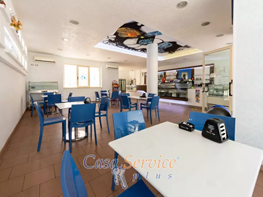 Immagine 1 di Attività commerciale in vendita  in Via Mariana Albina a Alezio