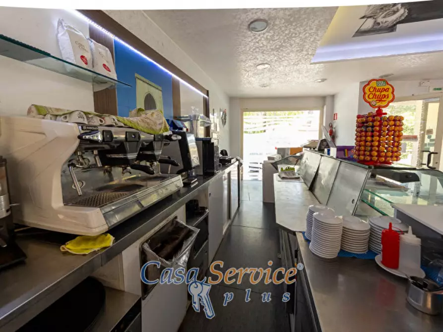 Immagine 6 di Attività commerciale in vendita  in Via Mariana Albina a Alezio