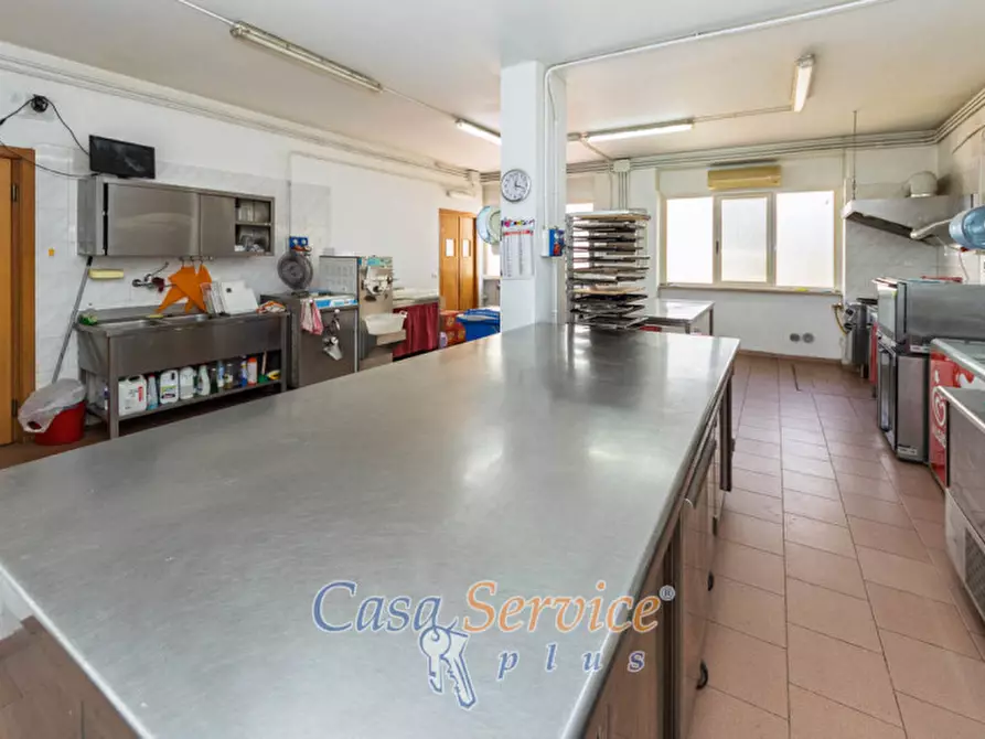 Immagine 12 di Attività commerciale in vendita  in Via Mariana Albina a Alezio