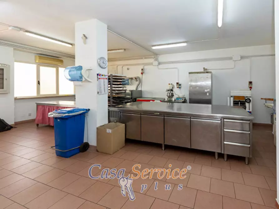 Immagine 13 di Attività commerciale in vendita  in Via Mariana Albina a Alezio