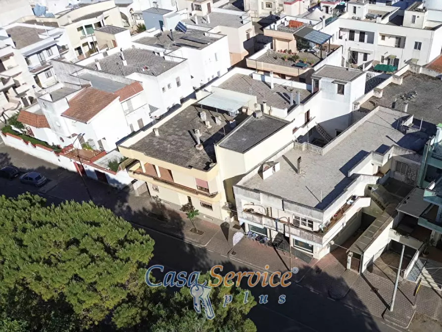 Immagine 17 di Attività commerciale in vendita  in Via Mariana Albina a Alezio