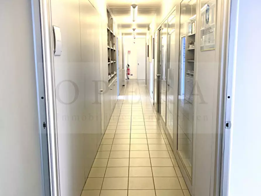 Immagine 4 di Ufficio in vendita  in Via Luigi Galvani - Luigi-Galvani-Straße a Bolzano