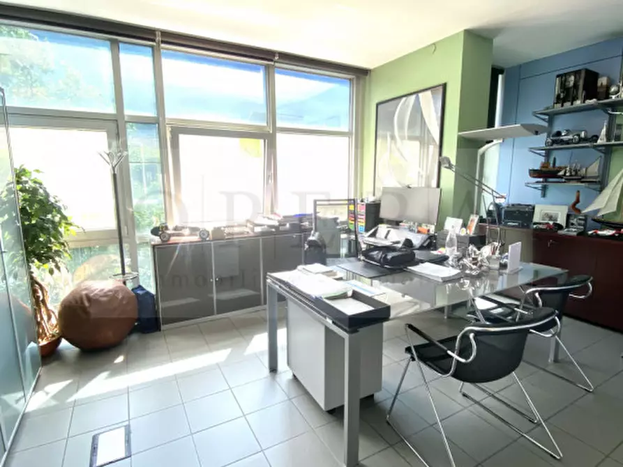 Immagine 5 di Ufficio in vendita  in Via Luigi Galvani - Luigi-Galvani-Straße a Bolzano