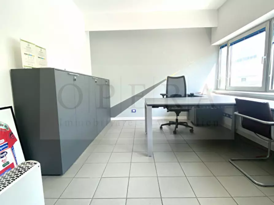 Immagine 15 di Ufficio in vendita  in Via Luigi Galvani - Luigi-Galvani-Straße a Bolzano