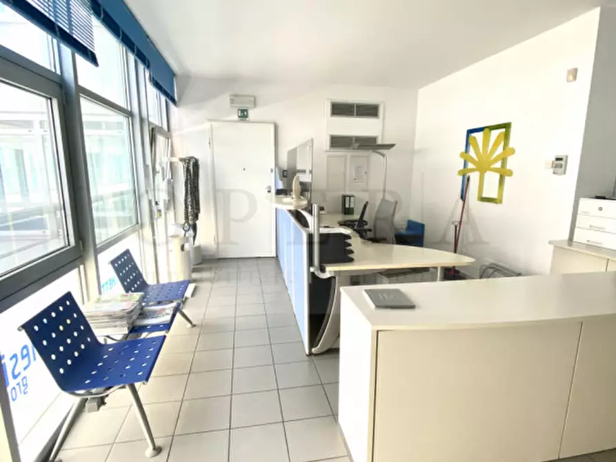 Immagine 19 di Ufficio in vendita  in Via Luigi Galvani - Luigi-Galvani-Straße a Bolzano