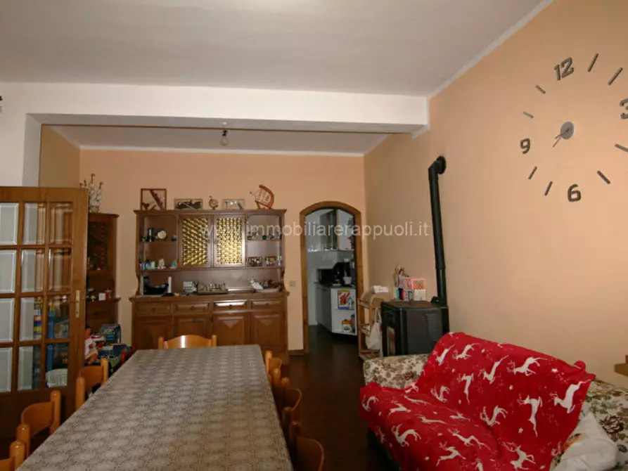 Immagine 1 di Casa indipendente in vendita  a Sinalunga