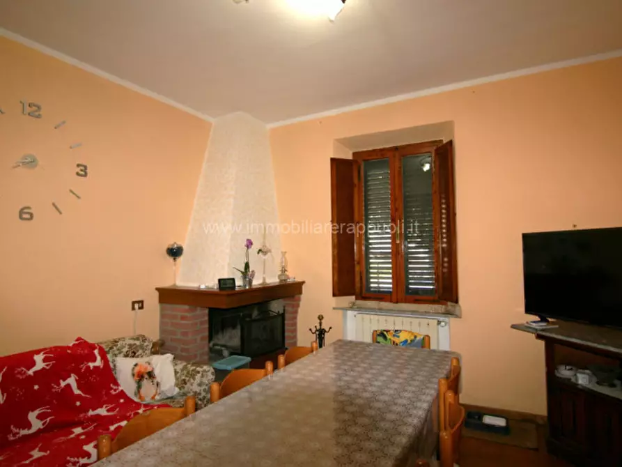 Immagine 2 di Casa indipendente in vendita  a Sinalunga