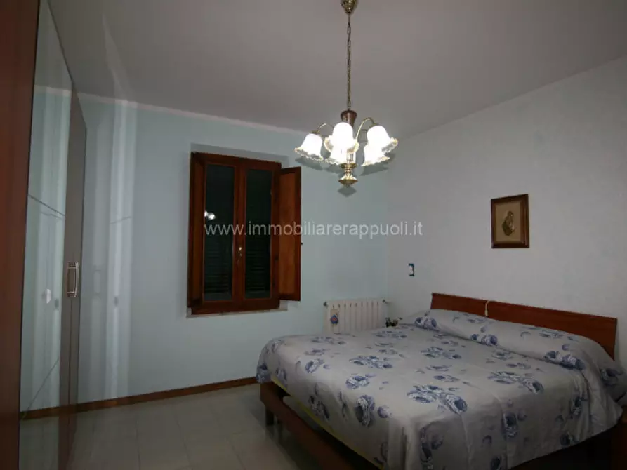 Immagine 8 di Casa indipendente in vendita  a Sinalunga