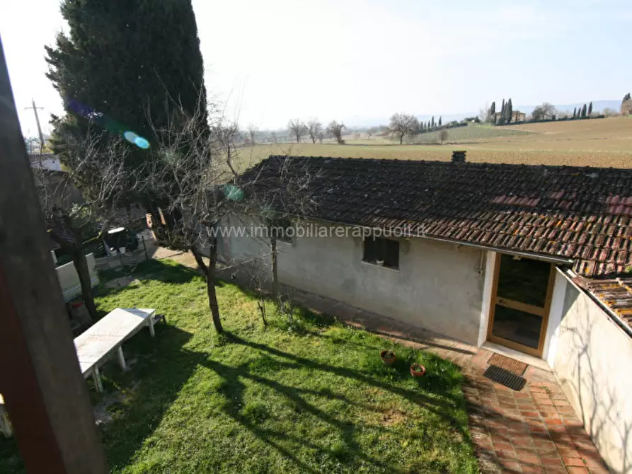 Immagine 15 di Casa indipendente in vendita  a Sinalunga