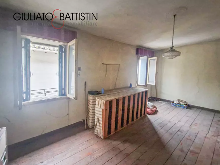 Immagine 5 di Palazzo in vendita  in Isola Vicentina - Centro a Isola Vicentina