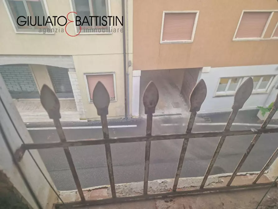 Immagine 9 di Palazzo in vendita  in Isola Vicentina - Centro a Isola Vicentina