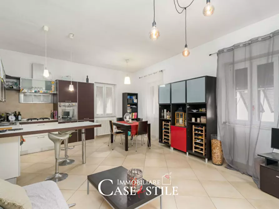 Immagine 1 di Appartamento in vendita  a La Spezia