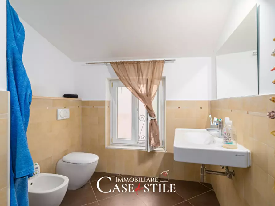 Immagine 11 di Appartamento in vendita  a La Spezia