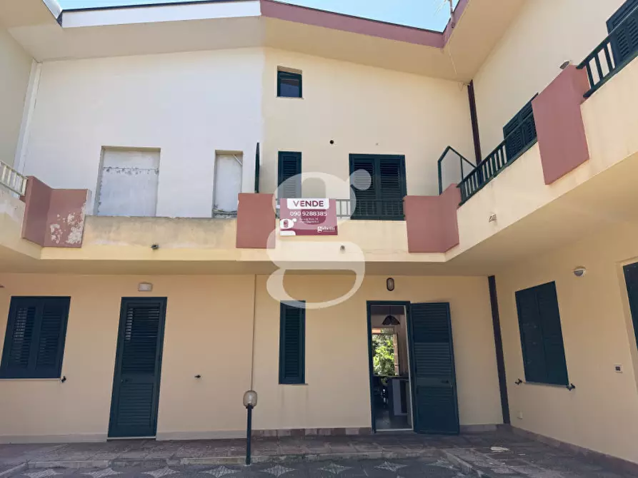 Immagine 3 di Casa indipendente in vendita  in Via Spiaggia di Ponente a Milazzo