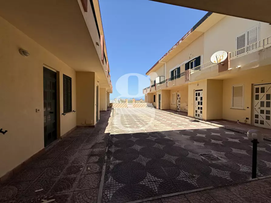 Immagine 11 di Casa indipendente in vendita  in Via Spiaggia di Ponente a Milazzo