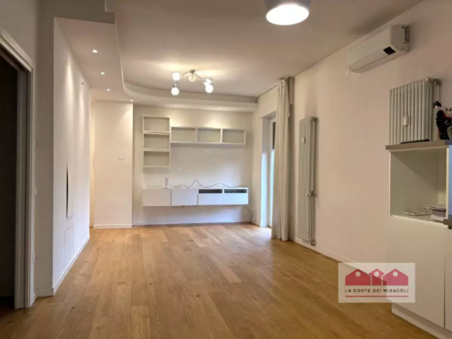 Immagine 2 di Appartamento in vendita  in Viale Ambrogio Fusinieri a Vicenza